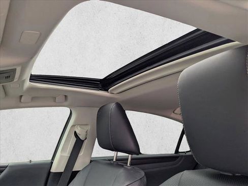 Used 2025 Lexus ES 350 w/ Premium Package image 14