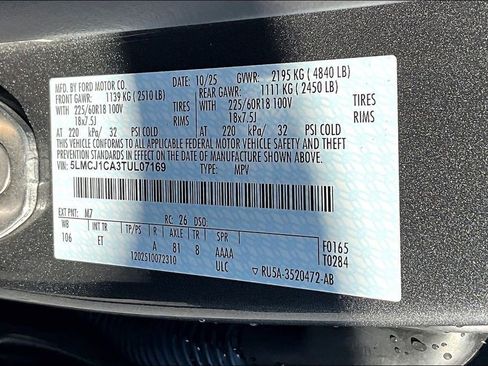 New 2026 Lincoln Corsair Premiere image 13