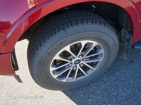 Used 2019 Ford F150 XLT w/ Equipment Group 302A Luxury image 16