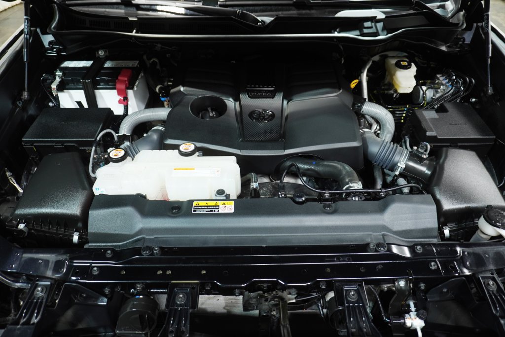 Used 2023 Toyota Tundra Platinum AWD/4WD image 9