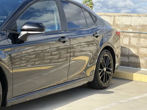 Used 2025 Toyota Camry SE w/ Convenience Package image 8