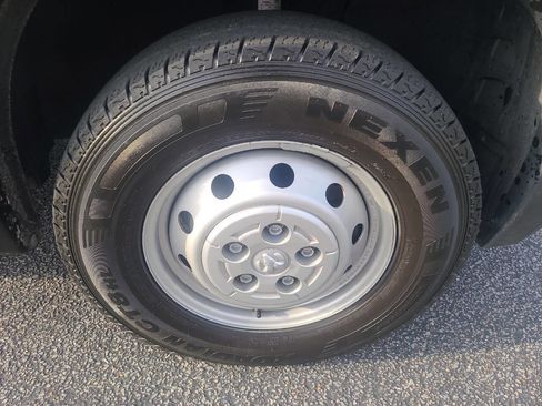 Used 2022 RAM ProMaster 2500 w/ Driver Convenience Group image 11