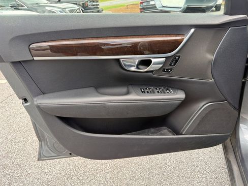 Used 2017 Volvo S90 T6 Momentum w/ Vision Package AWD/4WD image 21