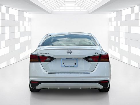 Certified 2023 Nissan Altima 2.5 SV FWD image 6