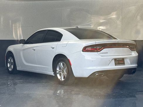 Used 2022 Dodge Charger SXT image 5