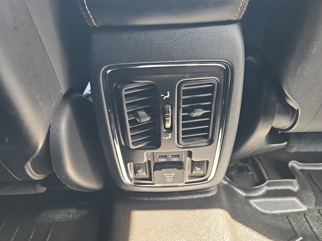 Used 2017 Jeep Grand Cherokee Limited AWD/4WD image 16