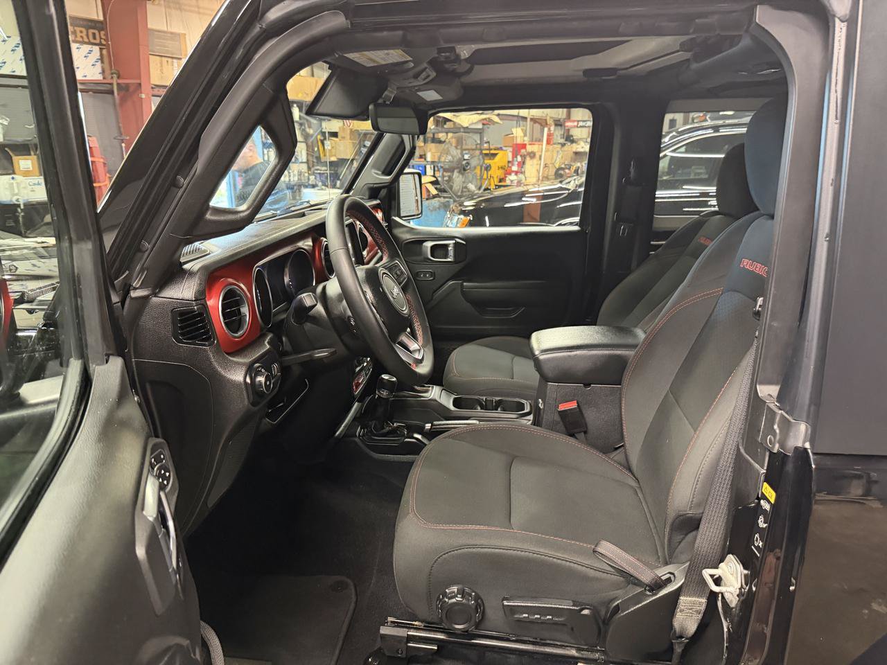 Used 2023 Jeep Wrangler Rubicon w/ Steel Bumper Group AWD/4WD image 11