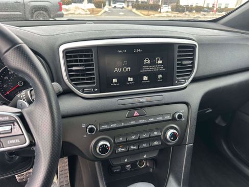 Used 2022 Kia Sportage Nightfall Edition image 29