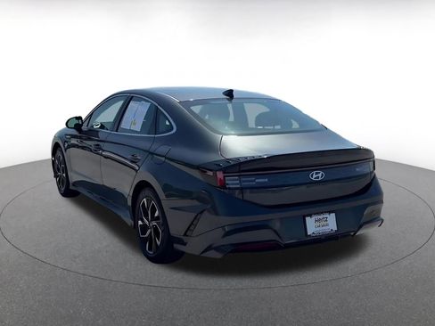 Used 2025 Hyundai Sonata SEL FWD image 11