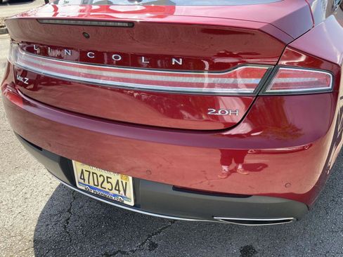 Used 2017 Lincoln MKZ Premiere FWD image 4