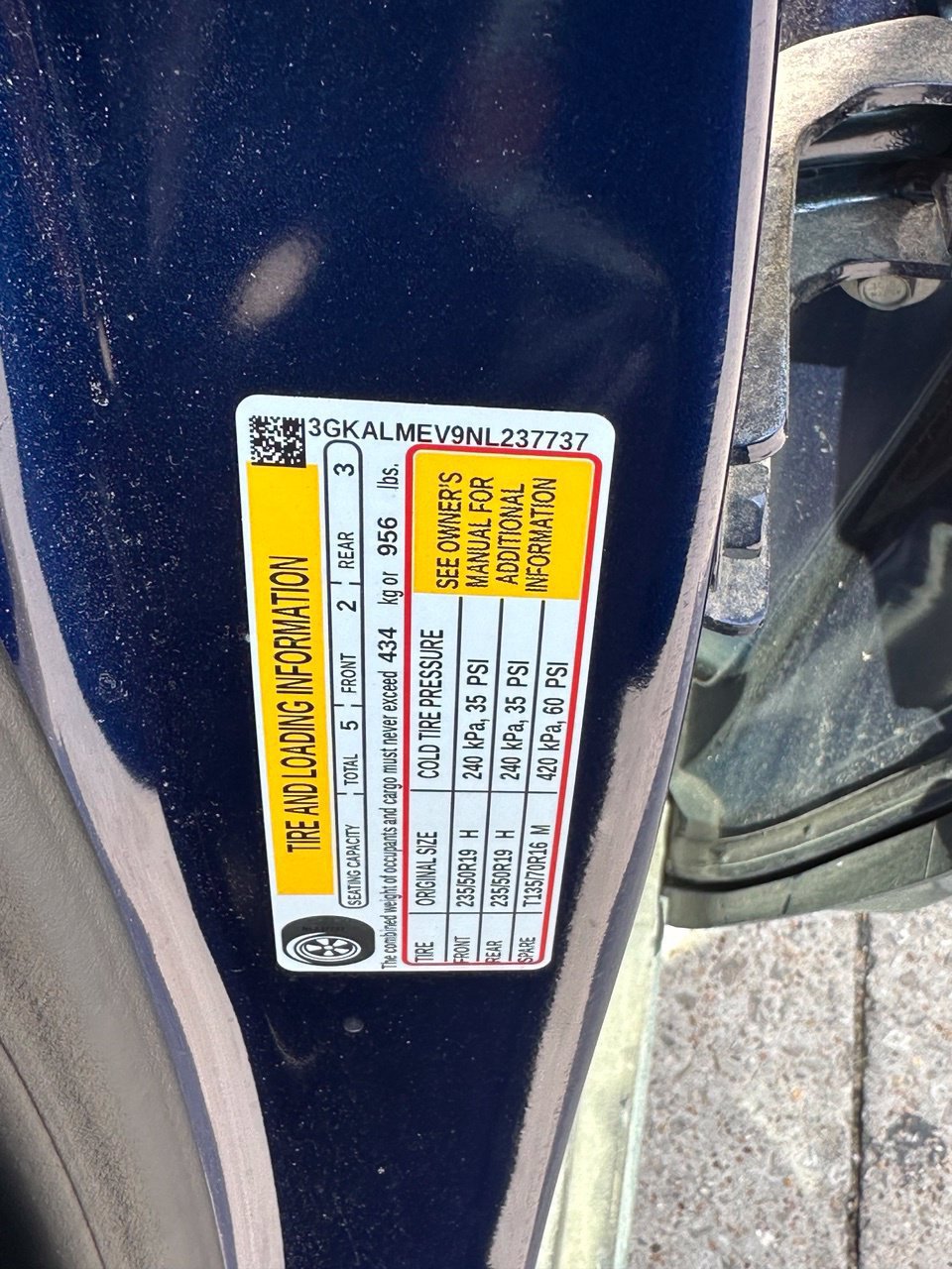 Used 2022 GMC Terrain SLE w/ Driver Convenience Package FWD image 28
