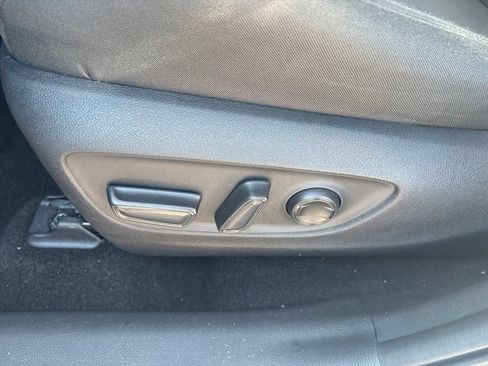 Used 2025 Toyota RAV4 XLE AWD/4WD image 14