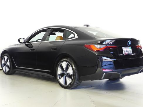 Used 2025 BMW i4 eDrive40 w/ Parking Assistance Package RWD image 9