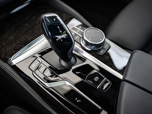 Used 2023 BMW 540i w/ M Sport Package image 33