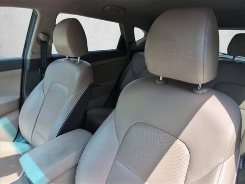 Used 2020 Hyundai Tucson Limited FWD image 2