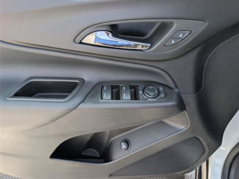 Used 2024 Chevrolet Equinox LT AWD/4WD image 19