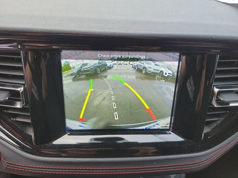 Used 2023 Dodge Durango GT RWD image 16