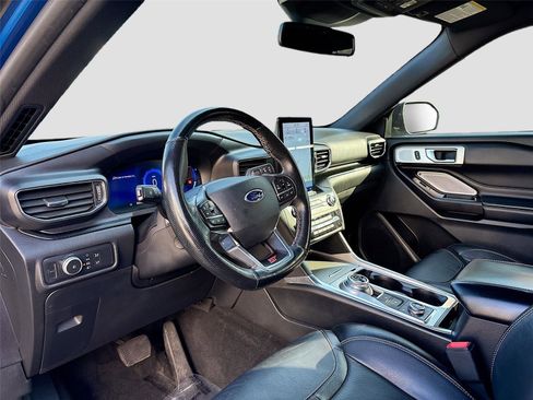 Used 2020 Ford Explorer ST w/ Premium Technology Package image 10