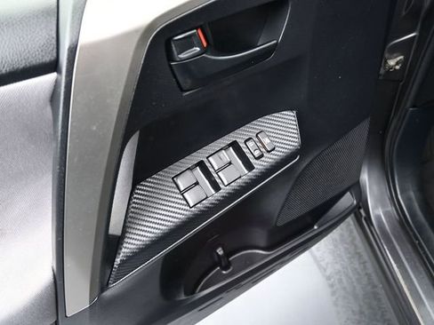 Used 2014 Toyota RAV4 LE image 22