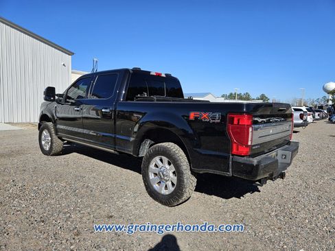 Used 2022 Ford F250 Platinum image 10