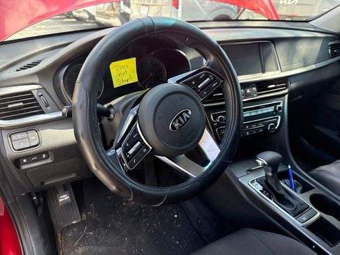 Used 2019 Kia Optima S FWD image 6