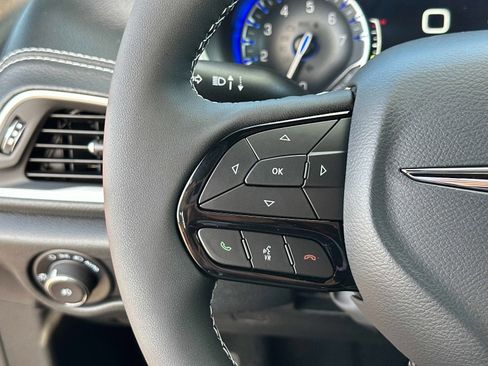 New 2026 Chrysler Pacifica Select w/ S Appearance Package image 30