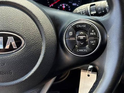 Used 2021 Kia Soul GT-Line FWD image 21