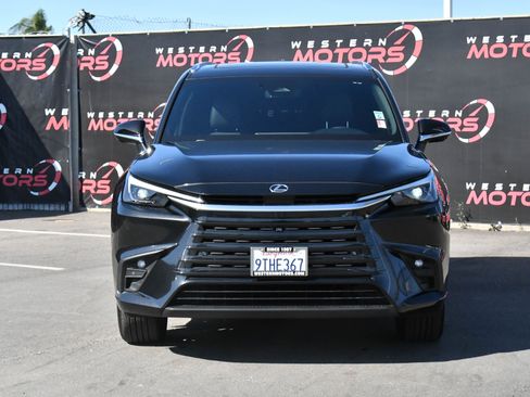 Used 2025 Lexus TX 350 FWD w/ Technology Package image 2