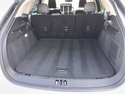 Used 2023 Lincoln Nautilus AWD w/ Premium Package image 18