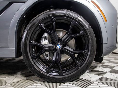 Used 2025 BMW X6 xDrive40i w/ Premium Package image 41