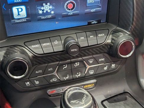 Used 2015 Chevrolet Corvette Z06 w/ 3LZ Preferred Equipment Group image 17