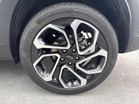 Used 2024 Chevrolet Trax RS w/ Sunroof Package image 7