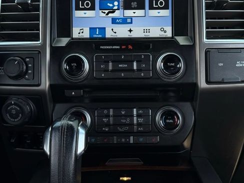 Used 2016 Ford F150 Limited AWD/4WD image 23