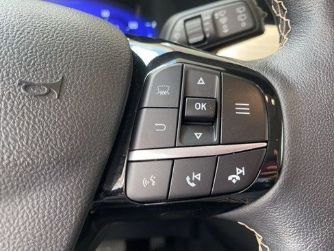 Certified 2022 Ford Escape Titanium w/ Titanium Elite Package image 27