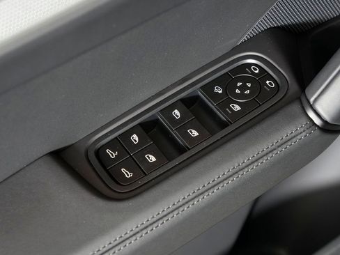 Certified 2026 Porsche Cayenne Coupe AWD/4WD image 16