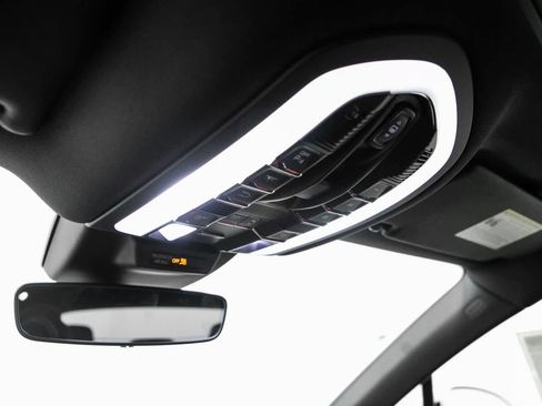 New 2026 Porsche Macan AWD/4WD image 28