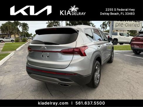 Used 2023 Hyundai Santa Fe SE FWD image 3