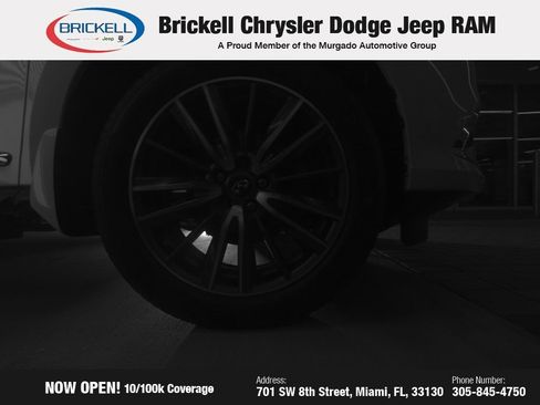 Used 2017 INFINITI QX60 FWD w/ Deluxe Technology Package image 18