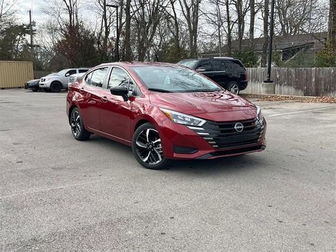 Used 2025 Nissan Versa SR w/ Trunk Package image 2