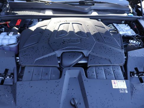 Certified 2024 Porsche Cayenne image 29