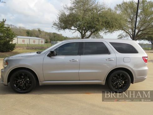 Used 2020 Dodge Durango SXT image 2