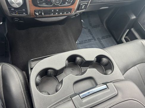 Used 2018 RAM 1500 Laramie w/ Convenience Group AWD/4WD image 38