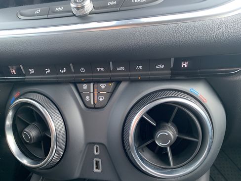 Used 2023 Chevrolet Blazer LT w/ LPO, Floor Liner Package image 17