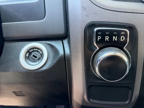 Used 2017 RAM 1500 Express w/ Express Value Package RWD image 11