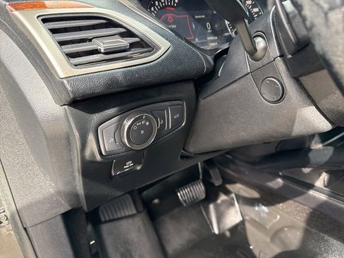 Used 2018 Lincoln MKZ Reserve w/ Climate Package image 30