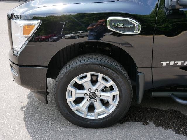 Certified 2024 Nissan Titan SV w/ SV Convenience Package AWD/4WD image 9