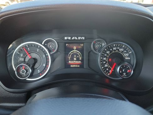 Used 2024 RAM 3500 Tradesman w/ Chrome Appearance Group image 18