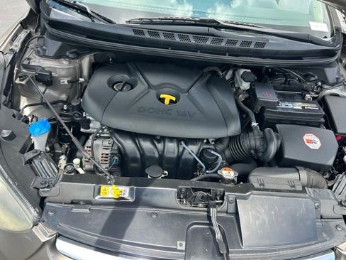 Used 2016 Hyundai Elantra Value Edition FWD image 11