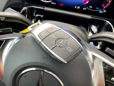 Certified 2025 Mercedes-Benz GLA 250 image 10