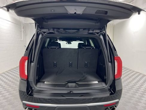 Used 2023 GMC Yukon Denali AWD/4WD image 8